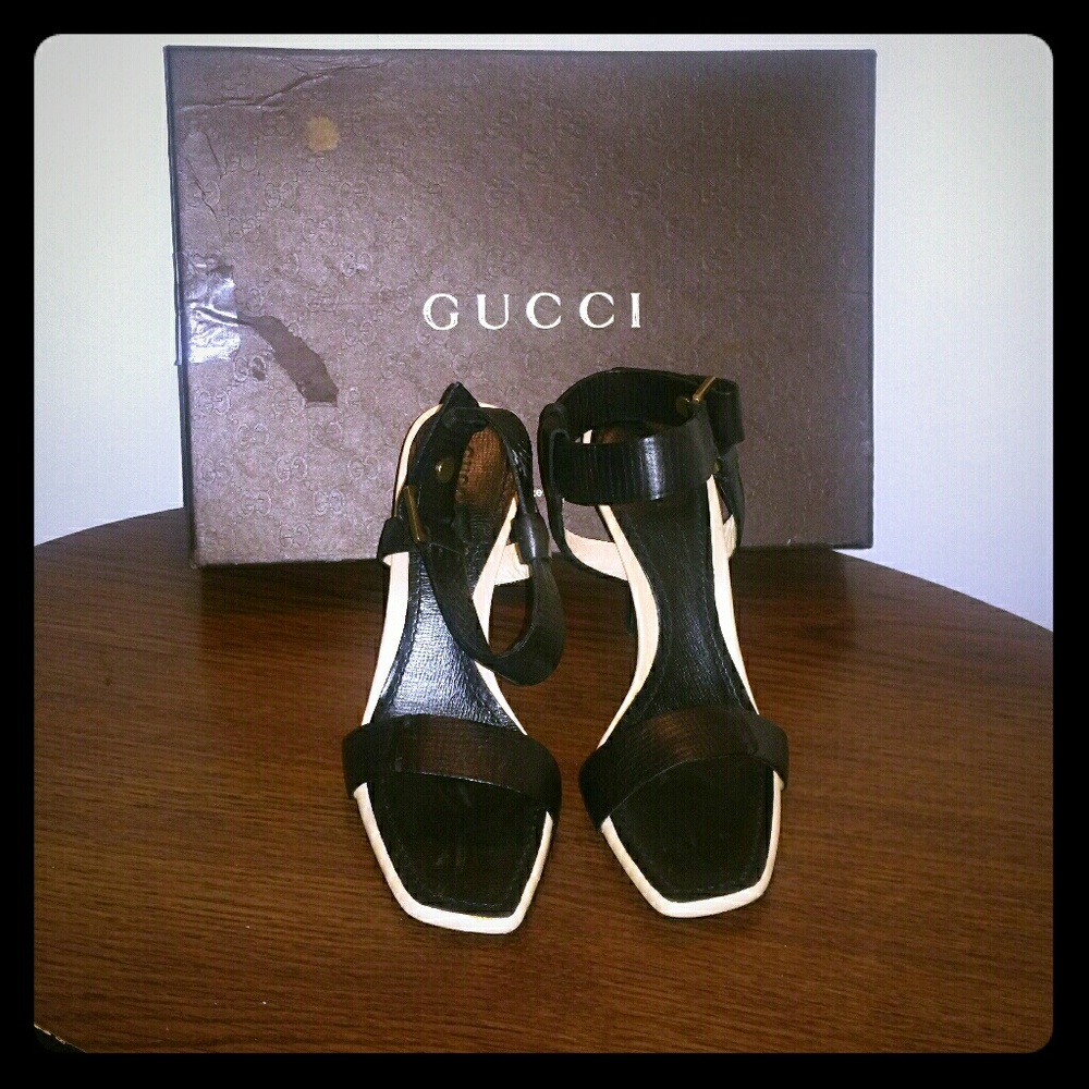 Gucci Black Leather Ankle strap Sandal